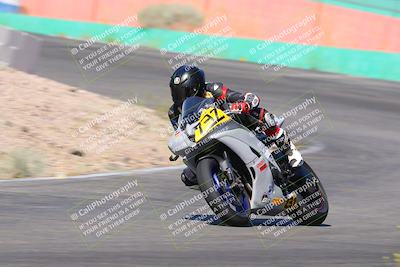 media/Jun-04-2022-WERA (Sat) [[b852bbbd55]]/Practice Races/3-600cc novices/